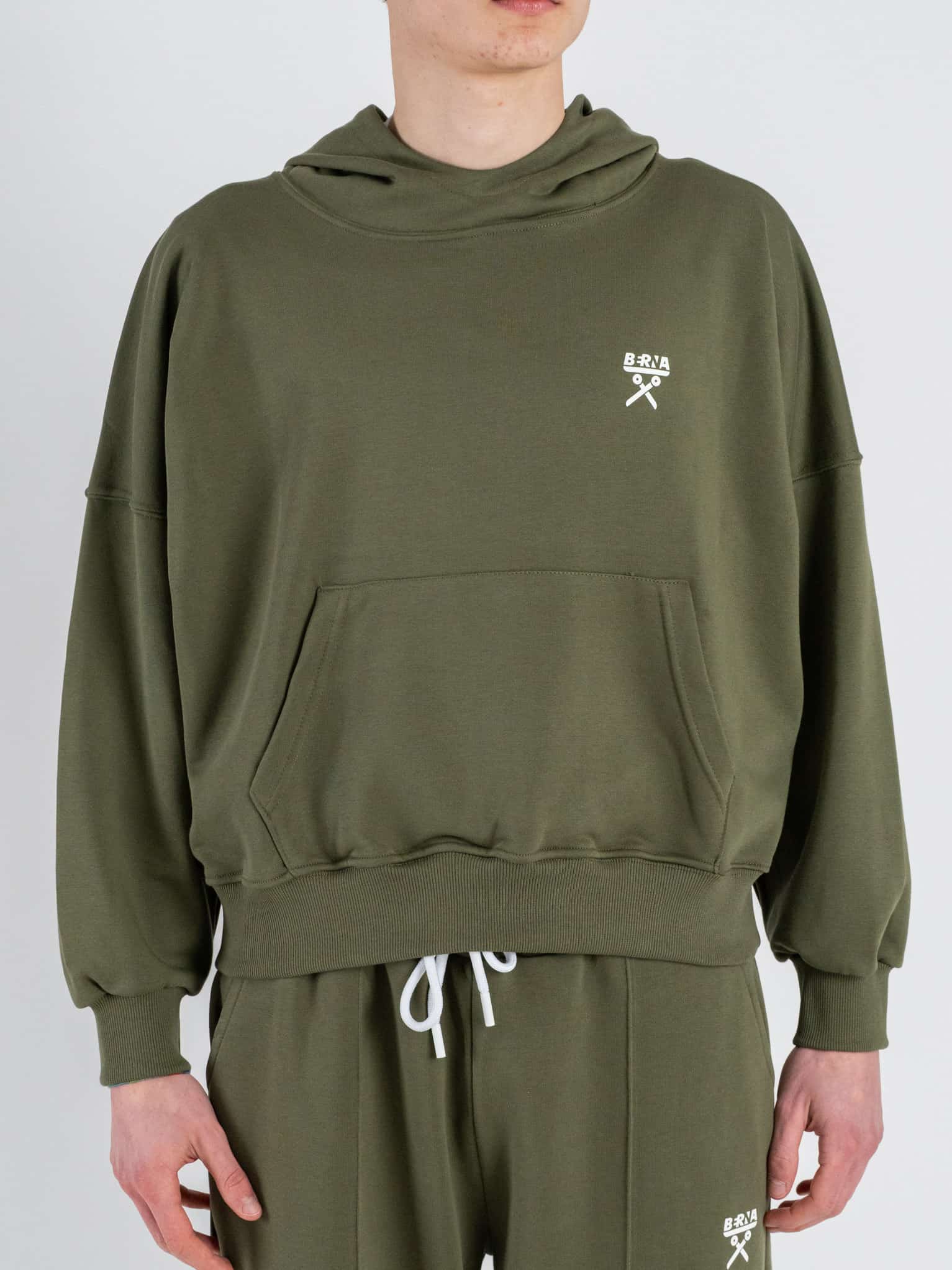 BERNA Felpa boxy fit leggera con cappuccio oblò 261057 Muschio