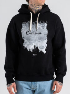BL11 Felpa regular con cappuccio e stampa CORTINA Nera (4)