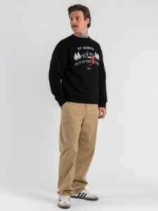 BL11 Felpa regular girocollo con stampa ST.MORITZ Nero (1)