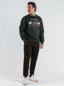 BL11 Felpa regular girocollo in cotone con stampa ST.MORITZ Verde Militare (1)