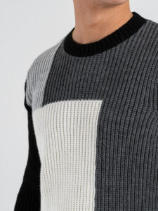 BL11 Maglione regular girocollo lavorato in fantasia geometrica CASTELLANA Nero (3)