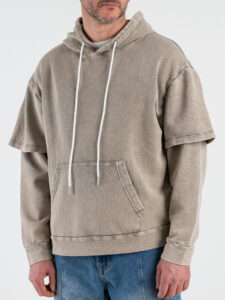 Felpa cropped in cotone garzata con cappuccio e doppia manica 995 Khaki (2)