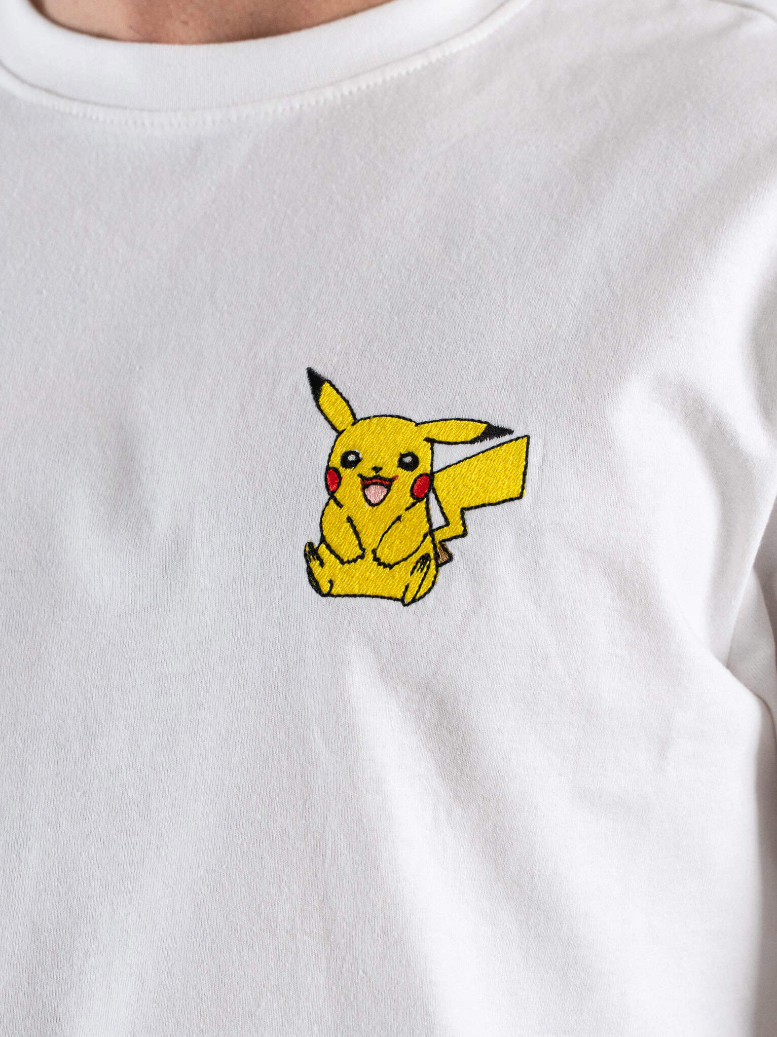 ONLY&SONS T-shirt over in cotone con ricamo Pikachu POKEMON 22037659 Bright White