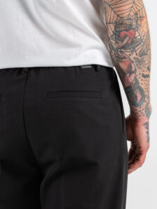 OVER-D Abito Relaxed fit con Giacca un petto e mezzo + Pantalone con elastico in vita OE1S2S6A41 Nero (11)