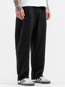 Pantalone loose fit gessato con pences 246 Nero (3)