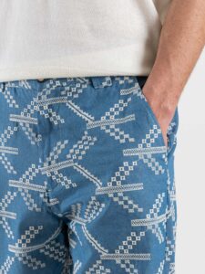 BERNA Pantalone loose fit in cotone con ricami 261370 Azzurro (4)