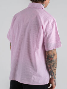 Camicia regular in cotone a mezza manica rigata con scritte frontali 1012 Pink (1)