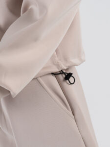 Coordinato crop in tessuto scuba con pantalone balloon 5620 Beige (4)