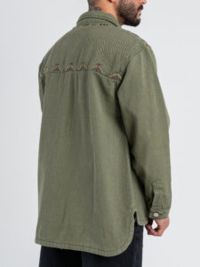 IMPERIAL Camicia regular con tasche e ricami colorati C84063P001 Army (4)