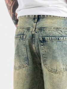 Jeans balloon fit con slavatura sabbiata 3159 (4)