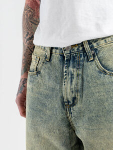 Jeans balloon fit con slavatura sabbiata 3159 (5)