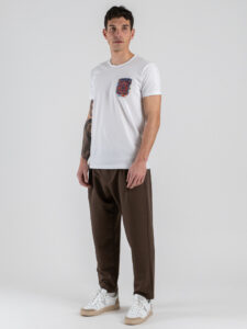 V2 T-shirt basica con taschino fantasia etnica TUBIT19 Bianca (1)