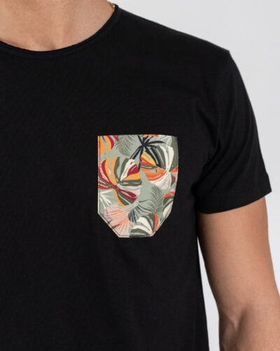 V2 T-shirt basica con taschino floreale TUNET14 Nera