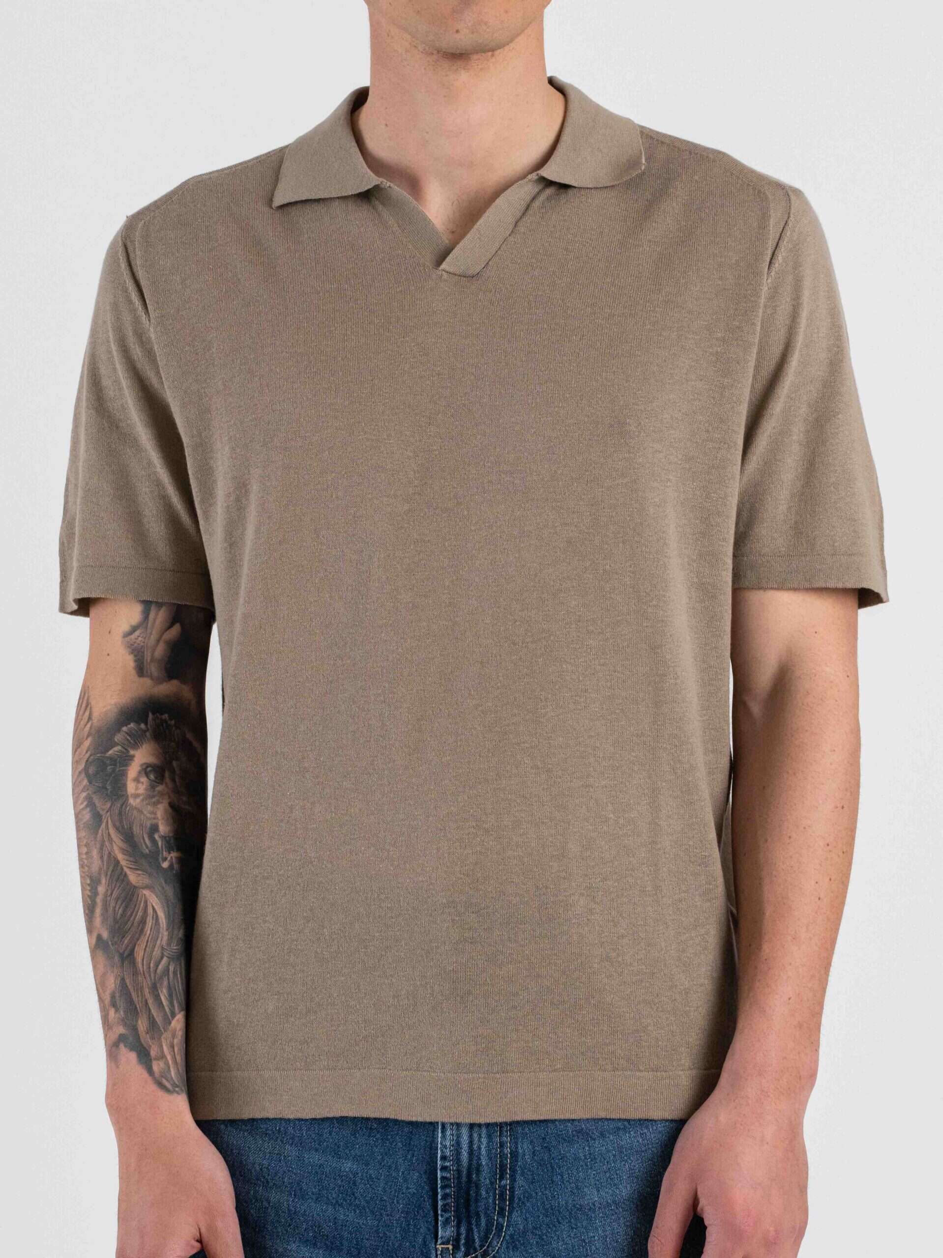 BERNA Polo regular a mezza manica con scollo a V 261047 Nocciola