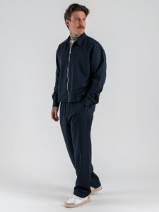 Coordinato con Camicia over con colletto a manica lunga + Pantalone baggy con coulisse in vita 7800 Blu (1)