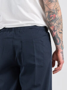 Coordinato con Camicia over con colletto a manica lunga + Pantalone baggy con coulisse in vita 7800 Blu (11)