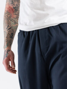 Coordinato con Camicia over con colletto a manica lunga + Pantalone baggy con coulisse in vita 7800 Blu (9)