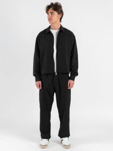 Coordinato con Camicia over con colletto a manica lunga + Pantalone baggy con coulisse in vita 7800 Nero (2)