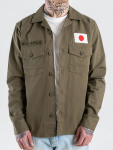 ONLY&SONS Giacchetta over con pacht sul davanti e stampa japan sul retro ALBERTO 22038571 Dusty Olive (3)