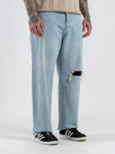 ONLY&SONS Jeans baggy con rottura sul ginocchio FADE 22036592 Light Blue Denim (2)