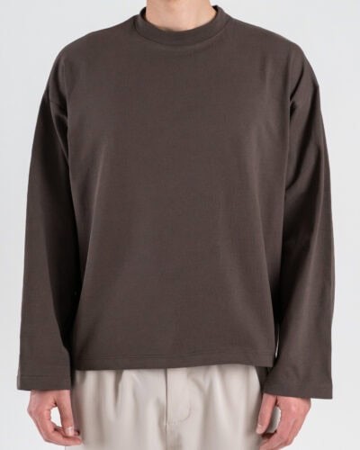 T-shirt over croppata in cotone con manica lunga 01 Moro
