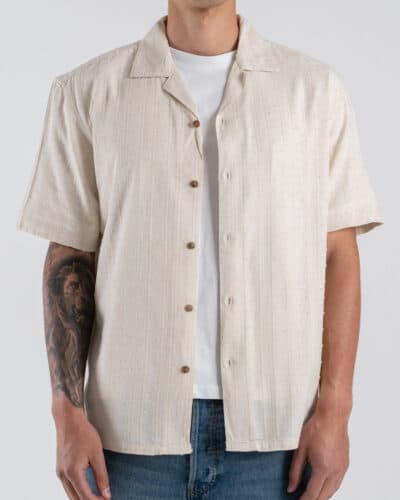 TELAMIRA Camicia over a mezze maniche con collo bowling e tessuto ricamato BTC06035
