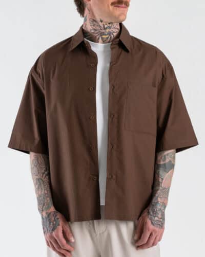 Camicia boxy fit in cotone a mezza manica con taschino 7813 Moro