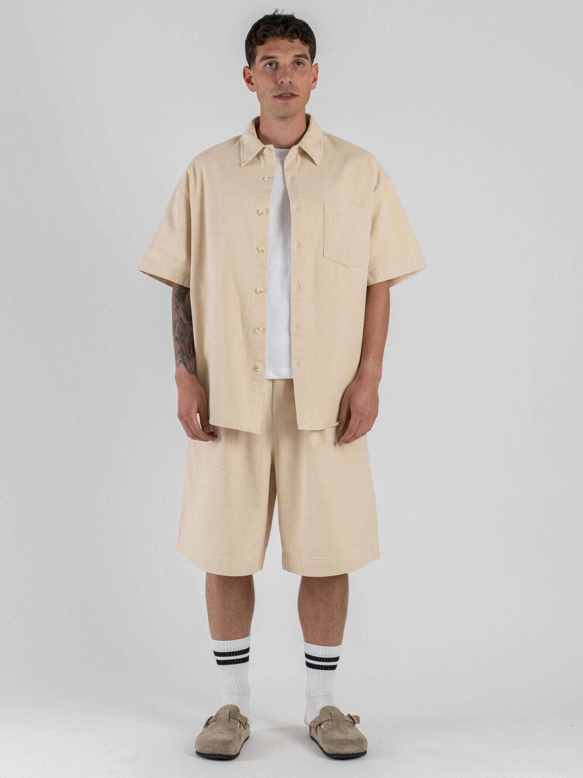 Coordinato over con Camicia M/M+Jorts con coulisse L815500 Beige
