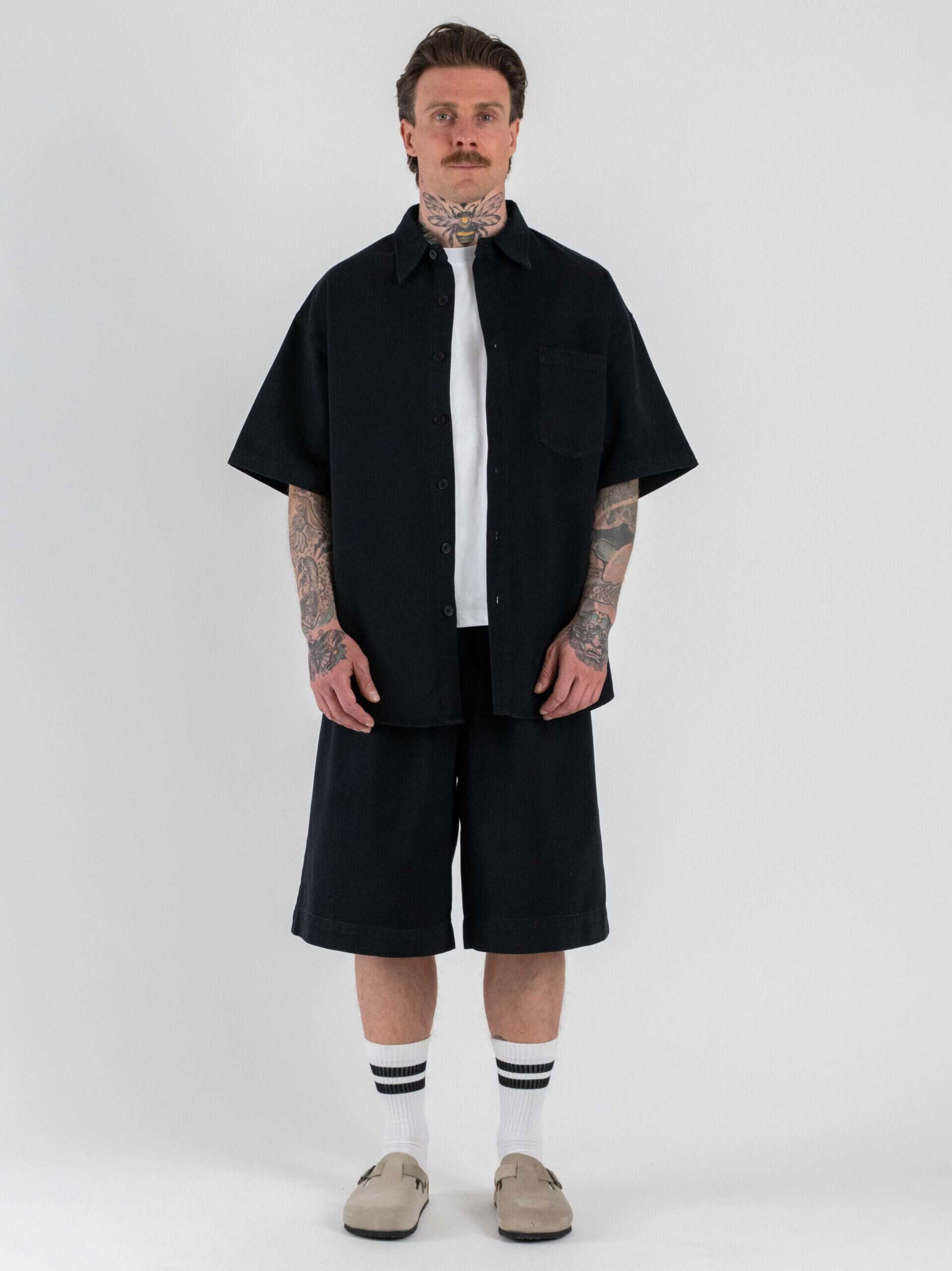 Coordinato over con Camicia M/M+Jorts con coulisse L815500 Nero
