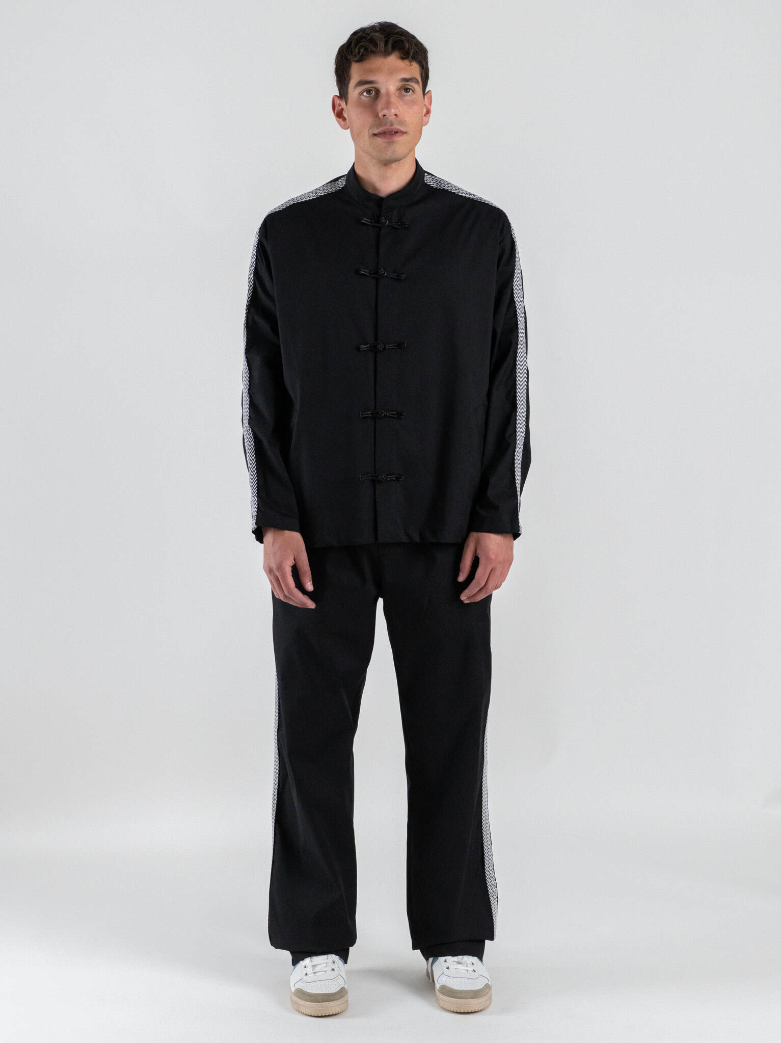 Coordinato over con Camicia stile adidas + Pantalone loose con coulisse MANDARIN Nero