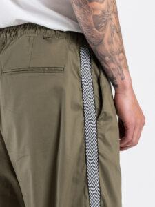 Coordinato over con Camicia stile adidas + Pantalone loose con coulisse MANDARIN Verde (11)