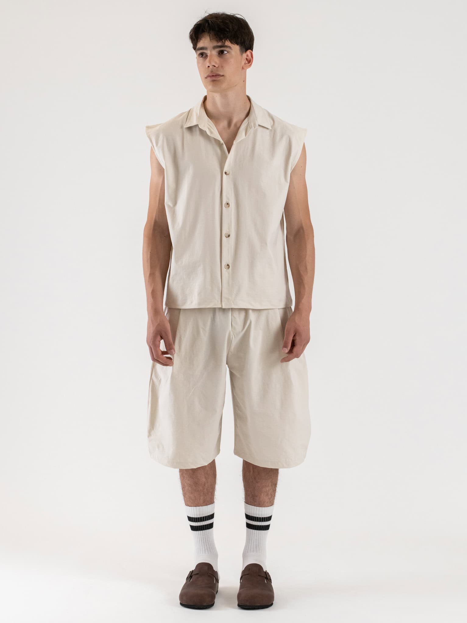 Coordinato over smanicato con bermuda baggy e coulisse in vita REG08 Beige
