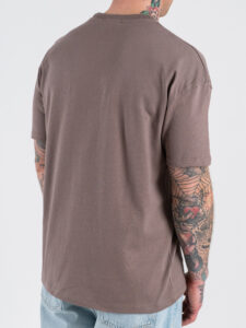 ESTASI T-shirt regular in cotone con spalla scesa SOLE Tortora (5)
