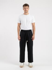 NUSA Pantalone relax con pences e coulisse in vita Black (4)