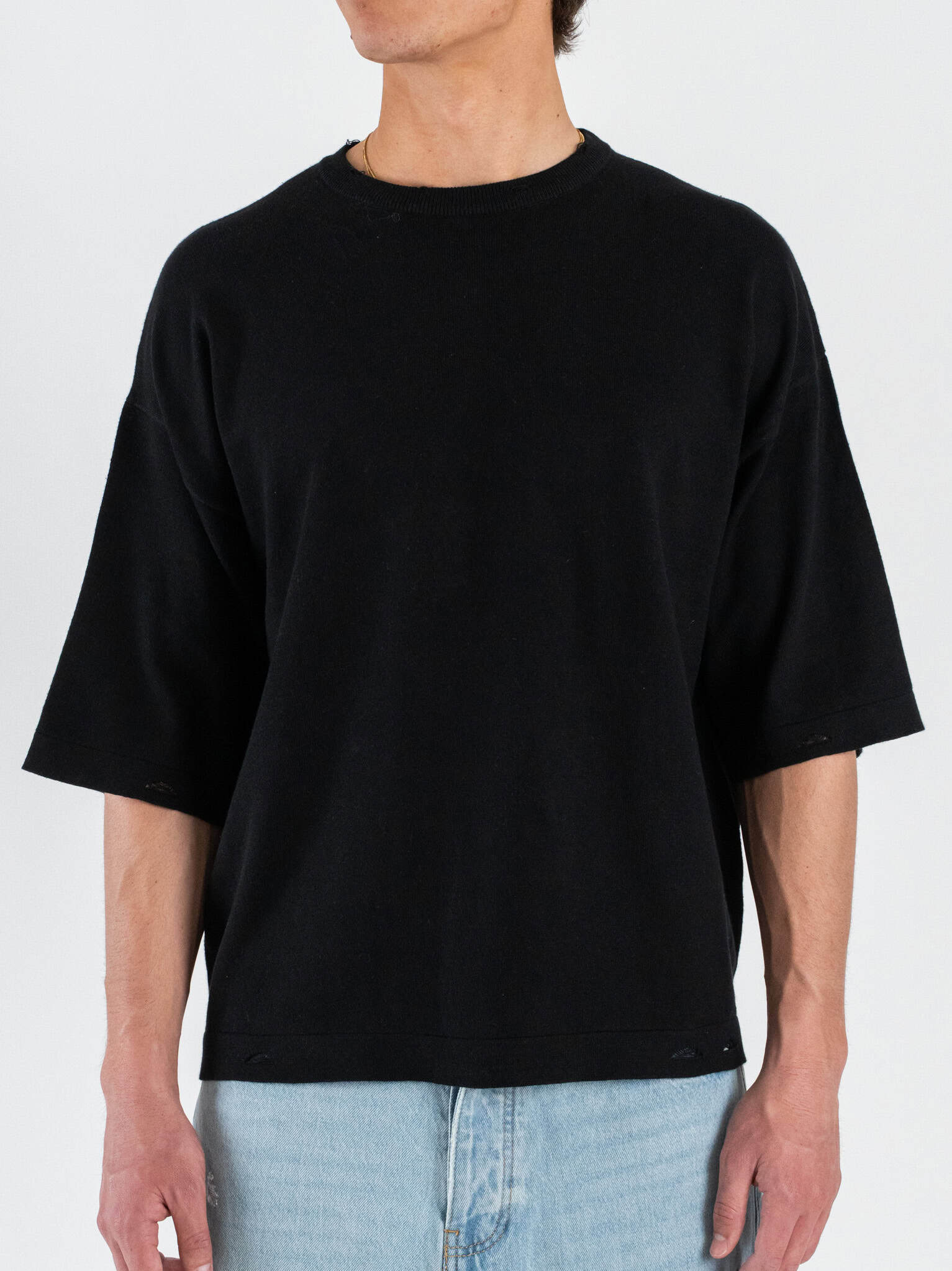 T-shirt boxy fit in maglia con rotture ai bordi 86009 Black