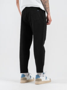 TELAMIRA Pantalone carrot fit in cotone con coulisse in vita e cordino GCP009 Nero (5)