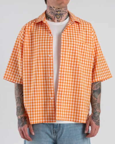 Camicia boxy fit in fantasia a quadri con taschino C82 Arancio/Bianco