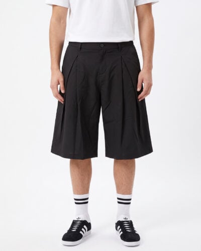 Bermuda leggero con gamba larga, elastico in vita e pences 3445 Nero